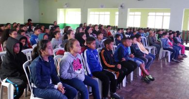 Lavrinhas recebe teatro infantil em parceria com a CCR Lavrinhas recebe teatro infantil em parceria com a CCR